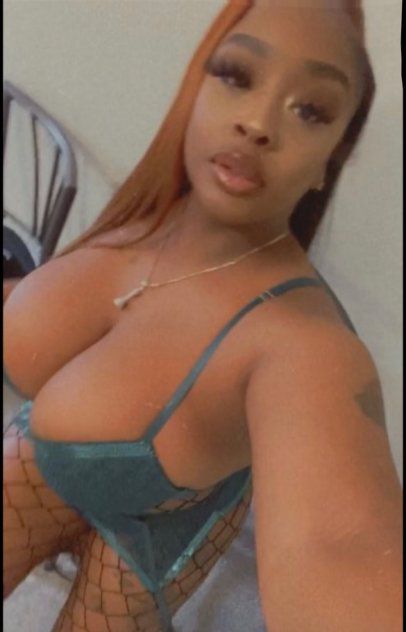 Independent companion Mia in Seattle, Alabama - HoneyAffair